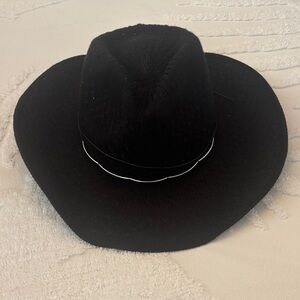 Black Women's Knit Cowboy Hat